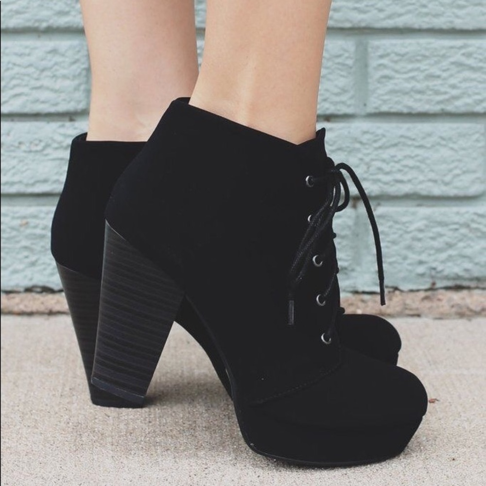 Steve Madden Lace-up Chunky Heel Boots